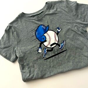 Boys Under Armour athletic shirt.  Baseball shirt Great condition. Youth S